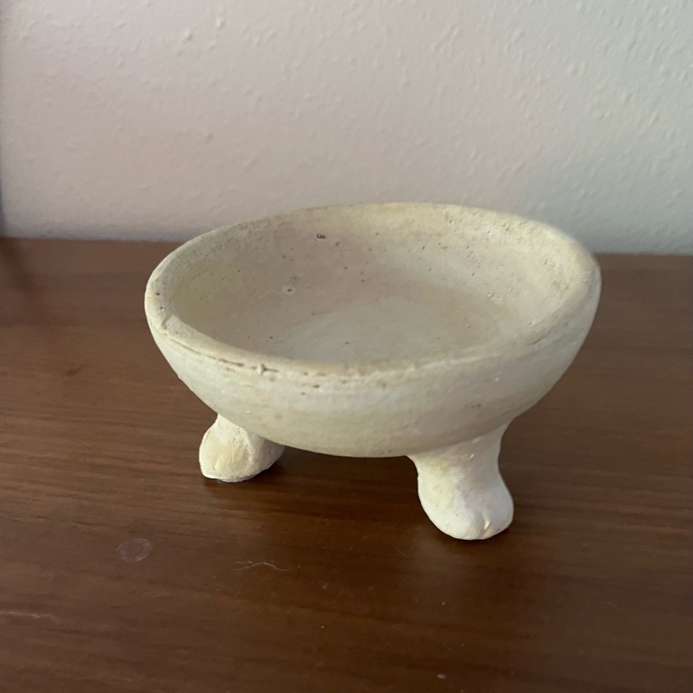 Minimalist  Ceramic Bowl | From Pottery Barn